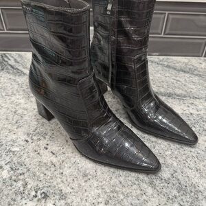 DKNY Shiny Black Croc-Patterned Heeled Boots